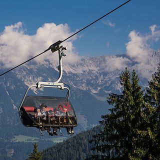 Summer lift operating hours