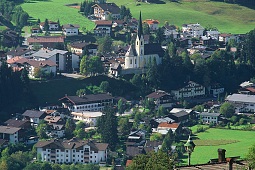 Kirchberg im Sommer